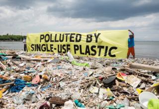 Tackling Single Use Plastic in Indonesia from the Consumer Perspective